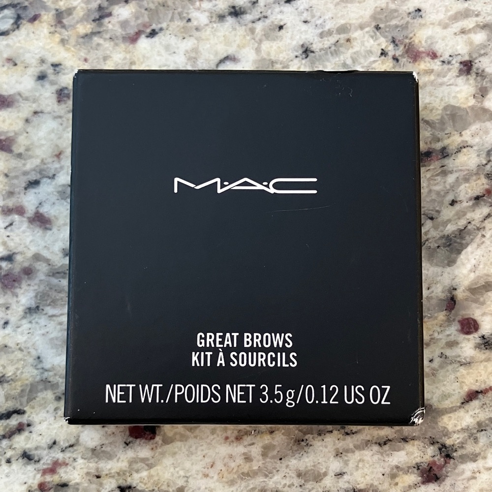 MAC Great Brows Kit Shade “Fling” Eyebrow Powder & Wax Palette 3.5g 0.12oz Black